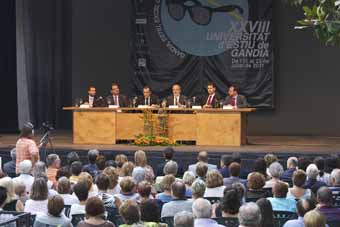Un moment de la inauguració de la UEG.